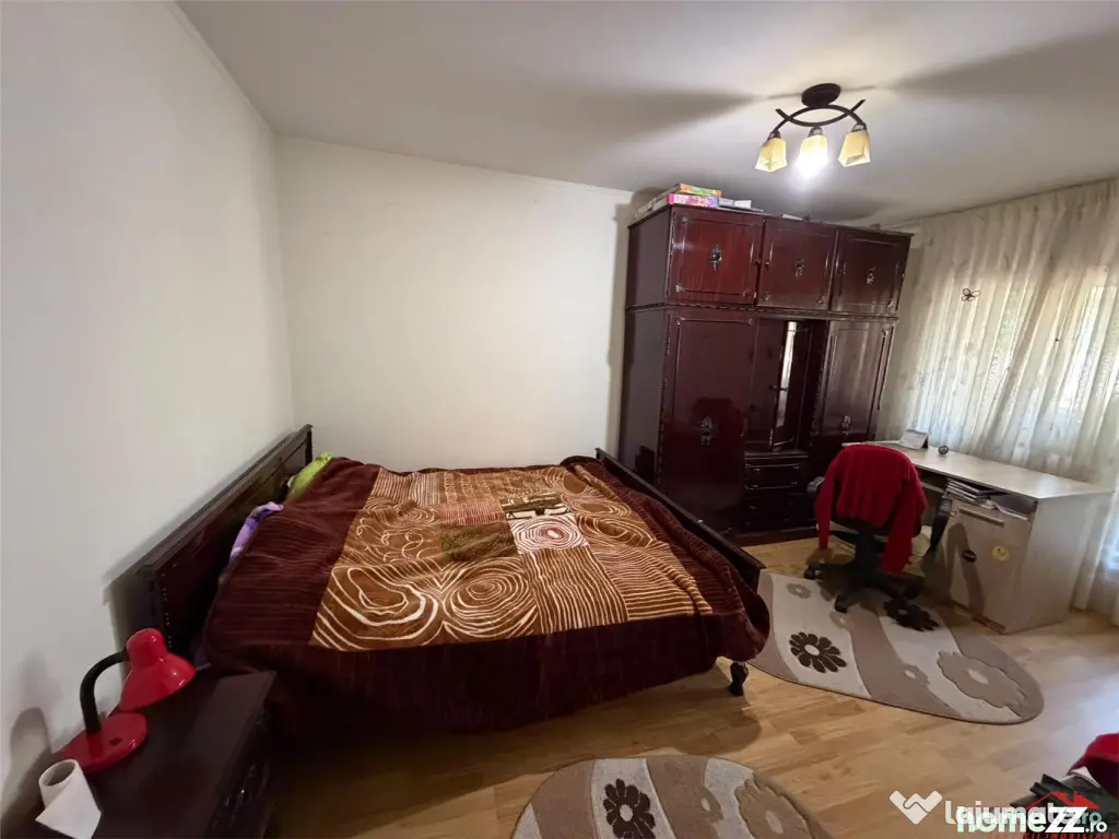 Apartament 3 camere, parter , zona fosta Autogara