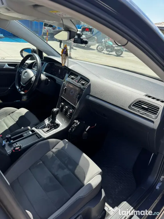 Volkswagen Golf 7.5 Highline – 2.0 TDI 150 CP DSG 7 trepte – An 2020