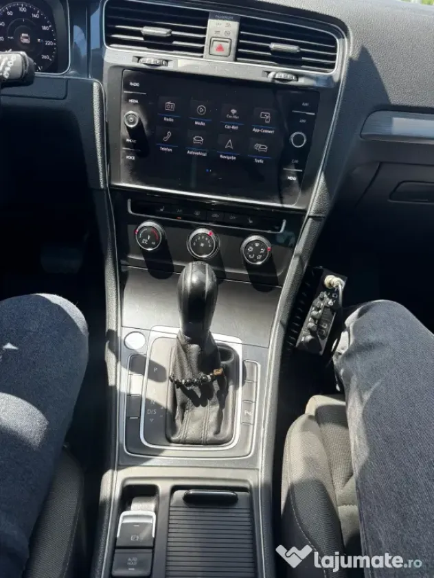 Volkswagen Golf 7.5 Highline – 2.0 TDI 150 CP DSG 7 trepte – An 2020