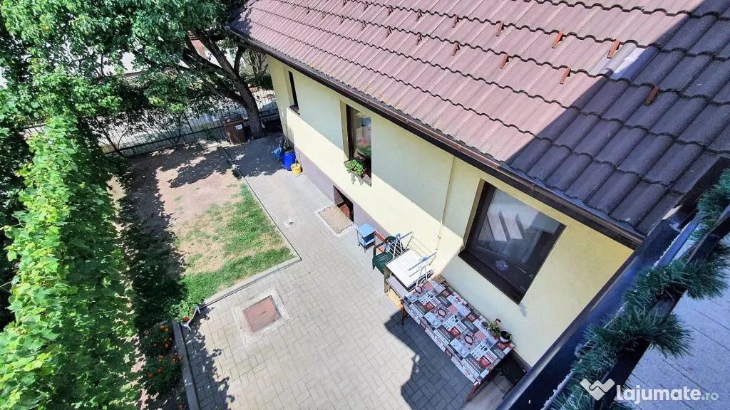 Casa 300 mp cu teren 430 mp Calea Poplacii