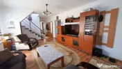 Casa 300 mp cu teren 430 mp Calea Poplacii