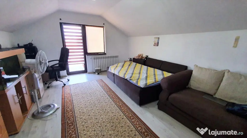 Casa 300 mp cu teren 430 mp Calea Poplacii