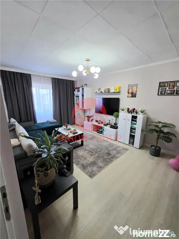 Apartament Superb, 2 Camere, Decomandat, Centru Navodari