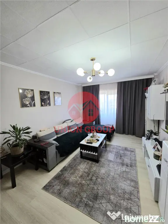 Apartament Superb, 2 Camere, Decomandat, Centru Navodari