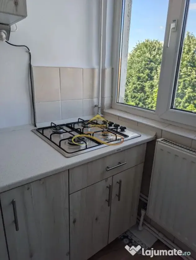 De închiriat – Apartament 2 camere, zona Narcisa
