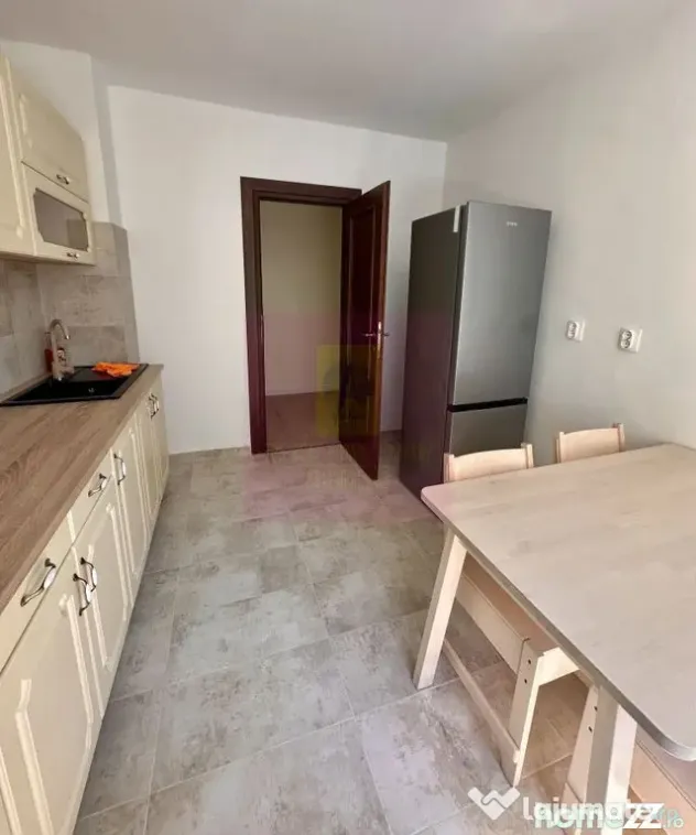 Apartament 4 camere Stefan Cel Mare-Badea Cartan