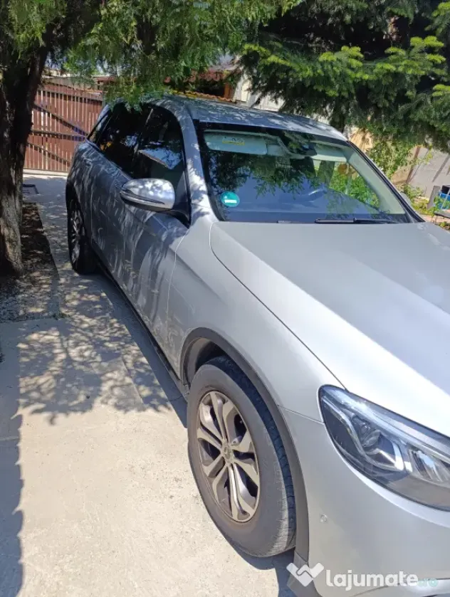 Mercedes Benz glc 250