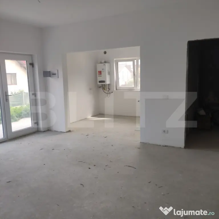 Apartament tip spațiu comercial cu terasă spectaculoasă ?