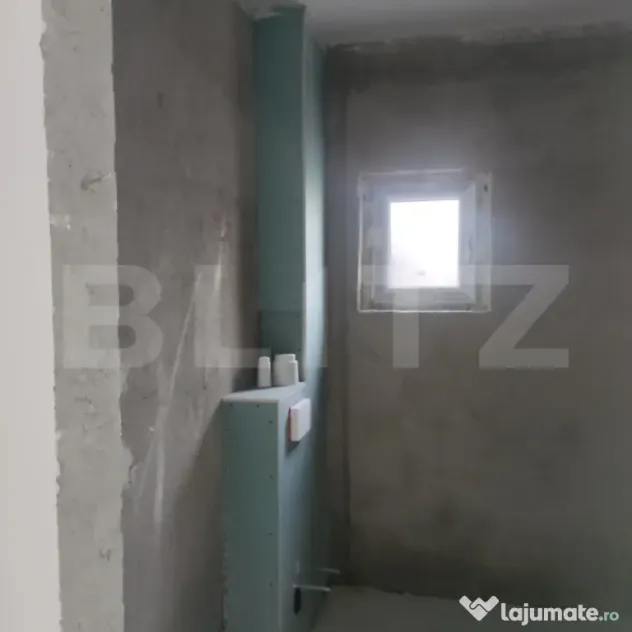Apartament tip spațiu comercial cu terasă spectaculoasă ?