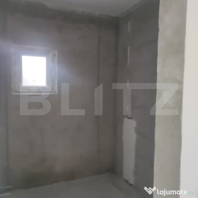 Apartament tip spațiu comercial cu terasă spectaculoasă ?