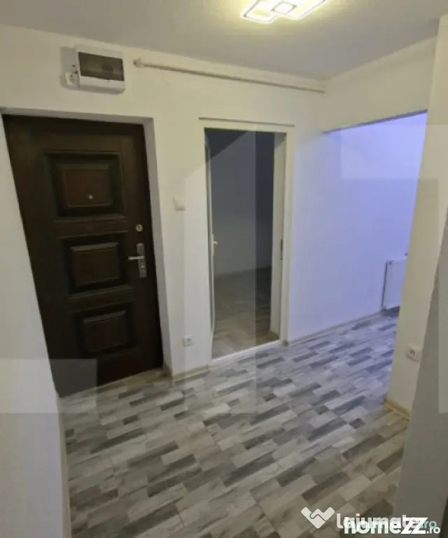 Apartament cu 3 camere, decomandate, recent renovat, Targu S - Targu Secuiesc (Covasna)