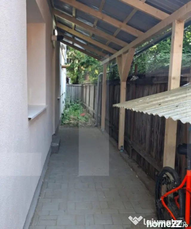 Apartament cu 3 camere, decomandate, recent renovat, Targu S - Targu Secuiesc (Covasna)