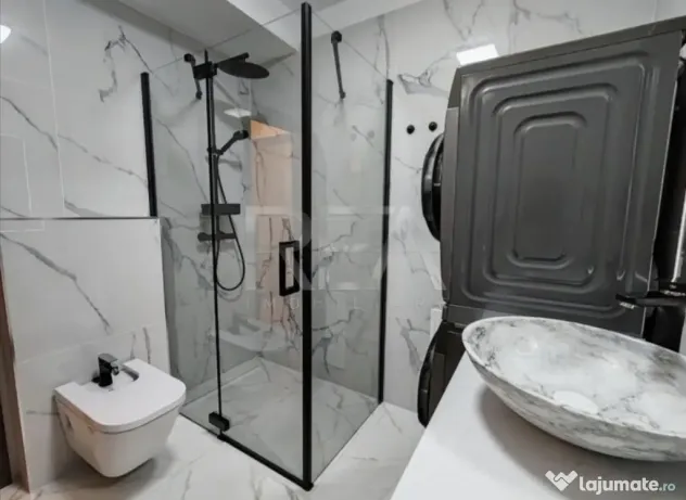 2 camere decomandat, 2/11, parcare-Complex Moghioros Park