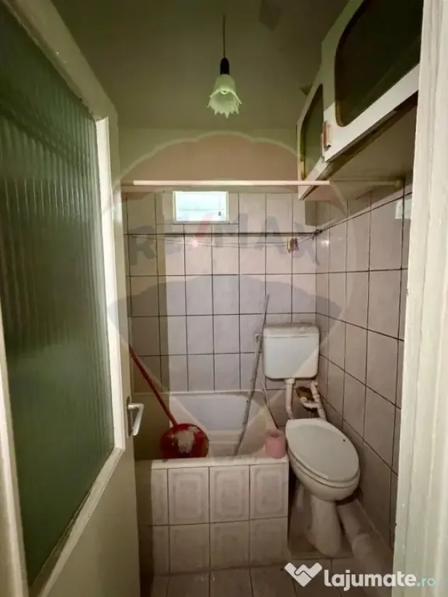 Apartament cu 3 camere de vânzare în zona Bahne