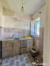 Apartament cu 3 camere de vânzare în zona Bahne