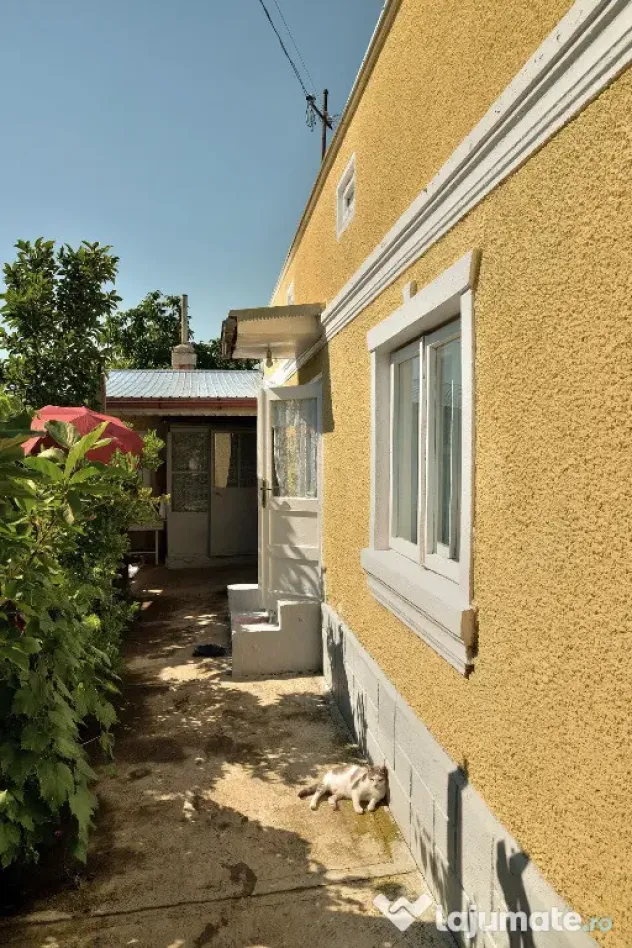 Vând casă și terenul aferent in Roznov, Neamt