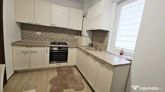 Rotar 1 Pacii, apartament 2 camere. Loc parcare