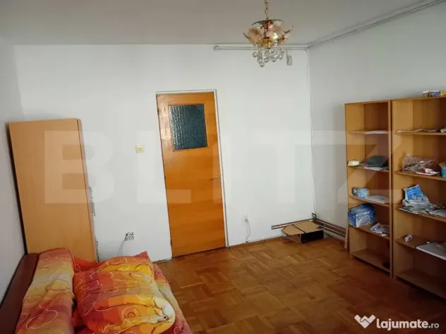 Vând garsonieră în Brașov – zona Uzina 2