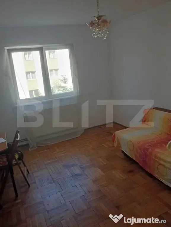 Vând garsonieră în Brașov – zona Uzina 2