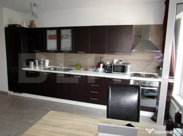 2 camere, mobilat modern, A.C., zona Plopilor Vest