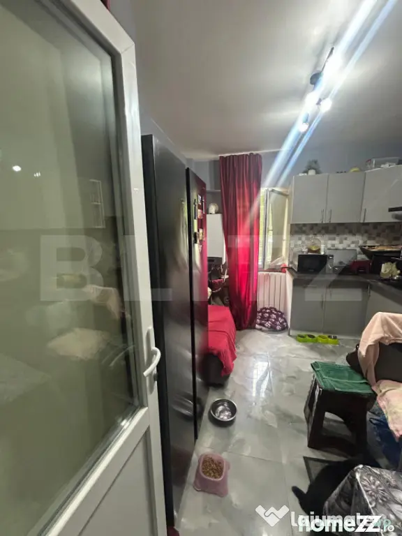 Garsoniera 38 mp, parter, toate utilitatile, zona Micro 12