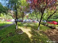 Apartament spatios cu parcare in apropiere de Golden Tulip 