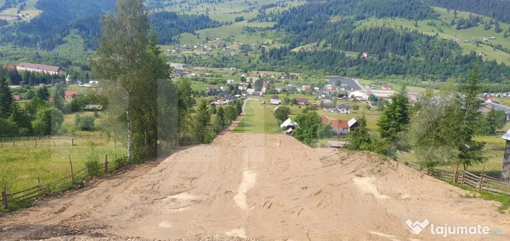 Teren 9.755 mp, intravilan, parcelabil, zona Vatra Dornei