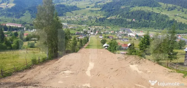 Teren 9.755 mp, intravilan, parcelabil, zona Vatra Dornei