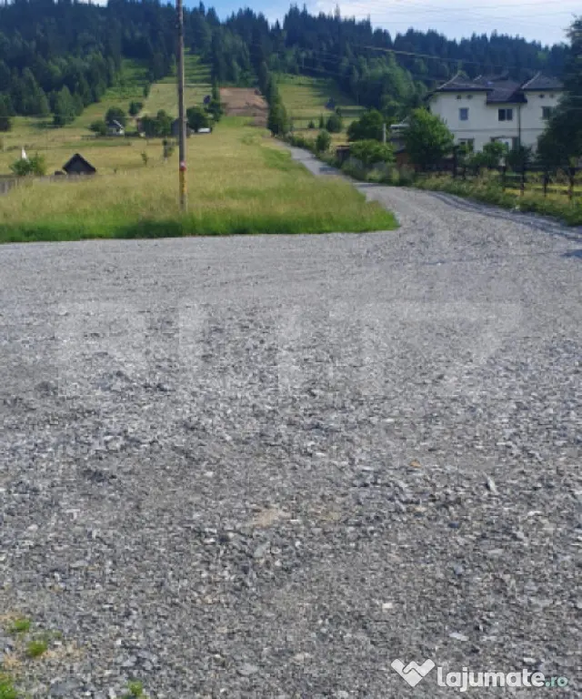 Teren 9.755 mp, intravilan, parcelabil, zona Vatra Dornei