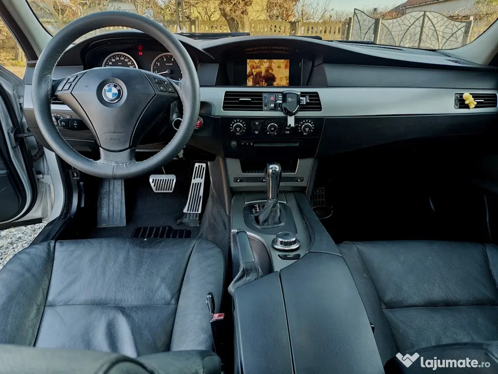 BMW 523i la cheie