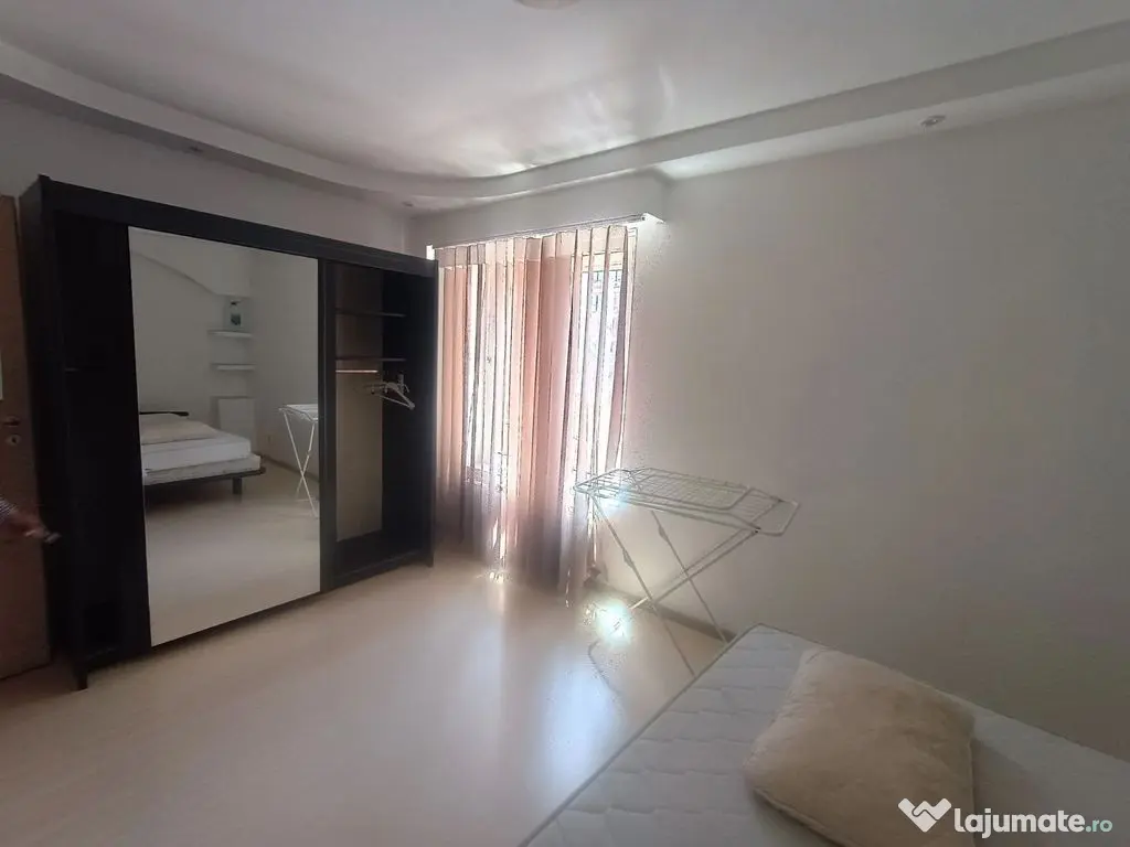 Apartament doua camere Romana