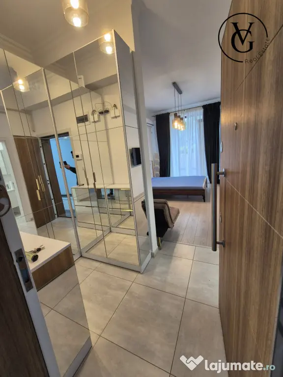 Garsoniera + curte privata - Solid Residence