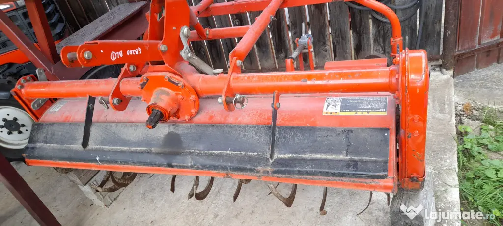 Vand freza de pamant cu cardan pentru tractor