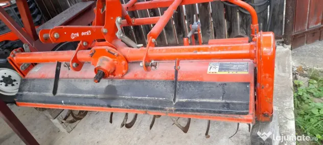 Vand freza de pamant cu cardan pentru tractor