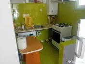 Apartament 2 Cam Darmanesti 40mp etaj 1 la cheie renovat centrala termopan 