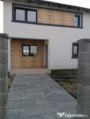 Sag- despartit prin garaj- 5 camere 