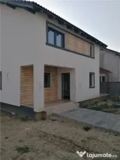 Sag- despartit prin garaj- 5 camere 
