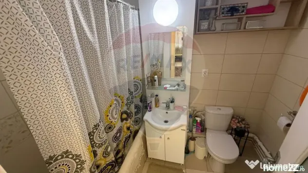 Apartament de vânzare 3 camere + garaj cu acces la boxă... - Baia Mare (Maramures)