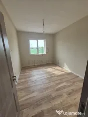 Duplex pe parter - 3 dormitoare - zona foarte buna - gata de 
