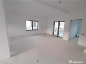 Duplex spatios - asfalt in lucru - toate utilitatile 