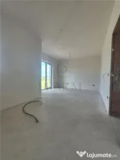 Duplex spatios - zona foarte buna - 5 camere - teren mare 