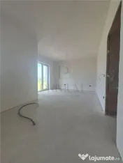 Duplex spatios - zona foarte buna - 5 camere - teren mare 