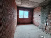DUPLEX SPATIOS - ASFALT - POSIBILITATE CARPORT 