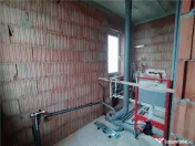 DUPLEX SPATIOS - ASFALT - POSIBILITATE CARPORT 