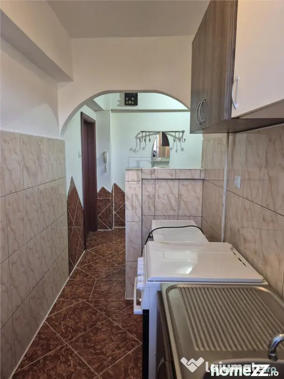 SOARELUI - APARTAMENT 1 CAMERA - mobilat, utilat, decomandat