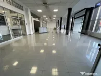 Spatiu Comercial cu Vitrina, 500 mp, zona Calea Moldovei