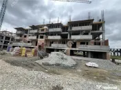 Studio cu 2 camere etajul 1 cu parcare subterana zona Doamna 