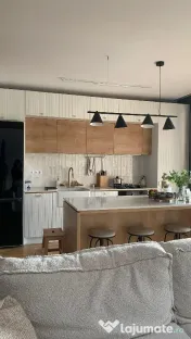 Apartament modern cu 3 camere | Parcare privată | Brasovul Vechi 
