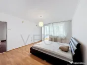 Apartament cu 3 camere, 70 mp, decomandat, zona Big Belly - 