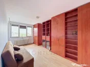 Apartament cu 3 camere, 70 mp, decomandat, zona Big Belly - 